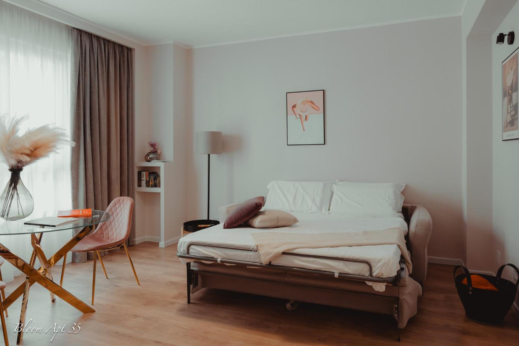 Bloom 35 Apartment